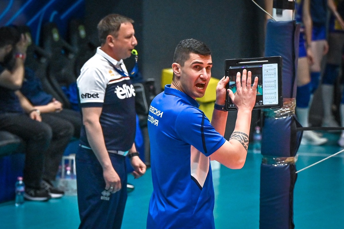 Денислав Димитров: Поздравявам момичетата за усилената работа през сезона и се гордея с тях