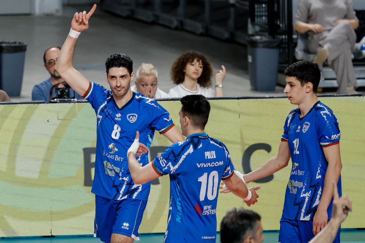 Левски може да вдигне титлата в Супер Волей днес при успех над Нефтохимик