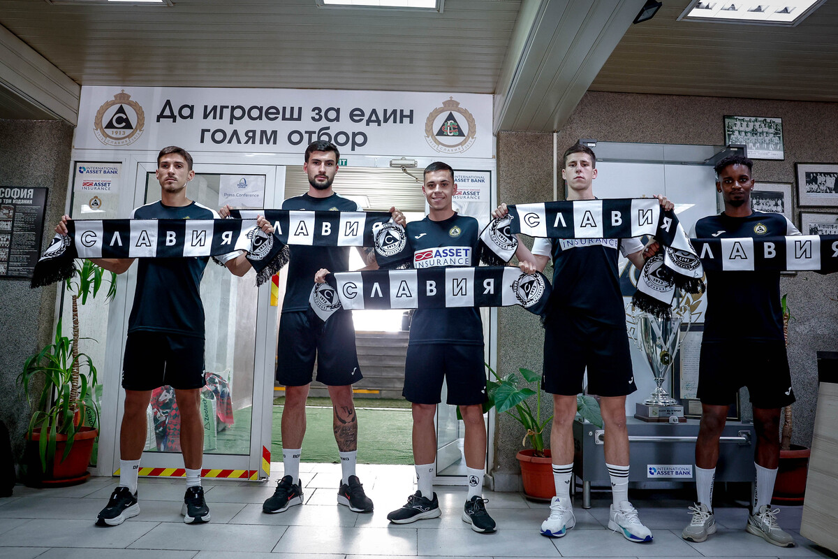 Петима нови в Славия, "белите" започнаха подготовка