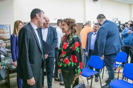 Илиана Раева: Респект, министър Пешев!