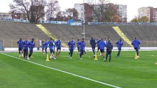 Мазир Сула тренира с Левски преди мача с ЦСКА