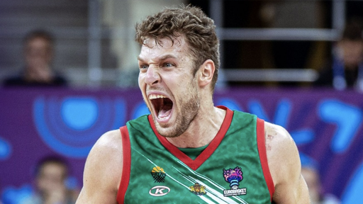 Везенков попадна в разширения състав на България за мача с Армения