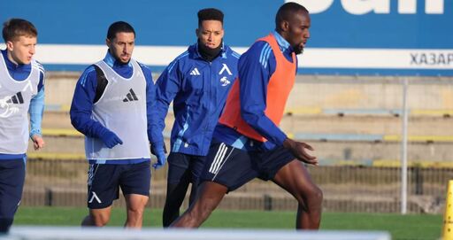 Левски със закрита тренировка в петък