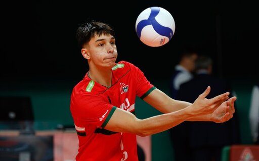 Навръх 19-ия си рожден ден Мони Николов бе избран за №1 на кръга в Русия