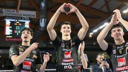 Рожденикът Алекс Николов най-резултатен за победа на Лубе