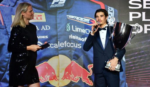 Никола Цолов получи трофея си от Формула 3