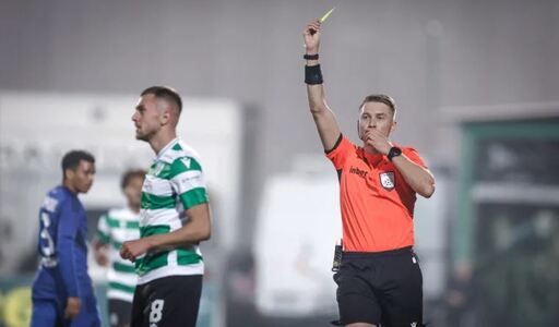 Двама българи станаха международни съдии