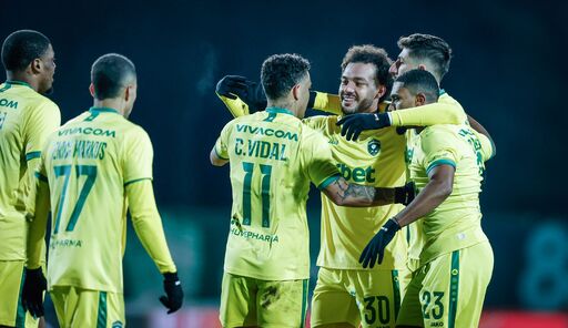 Лудогорец премина успешно през Берое и приключва 2025 г. на 7 точки зад Левски