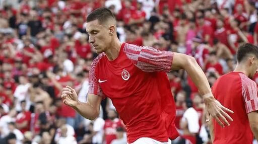 Краев титуляр при победа на Апоел ТА