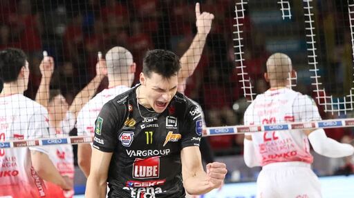 Страхотен Алекс Николов с 21 точки, Лубе се справи с Пиаченца в Италия