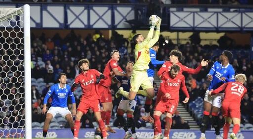 Митов и Абърдийн отстъпиха на Рейнджърс