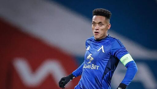 Цунами с нов треньор в Турция