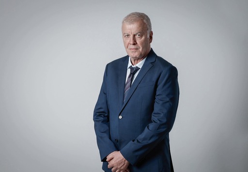 Сираков с обръщение към "синята" общност, постави под въпрос съдийско назначение за мача с Лудогорец