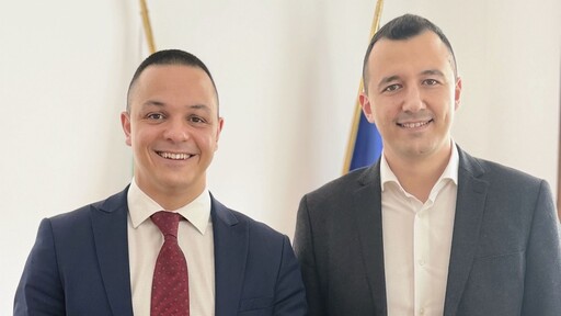 Цанко Цанков показа медалите от Световната купа в парламента