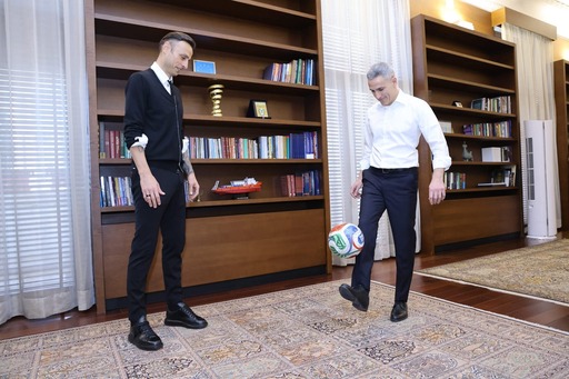 Бербатов стана съветник на премиера Гюров