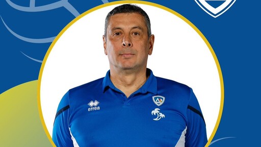 ВК Левски с празнична честитка за старши треньора Николай Желязков