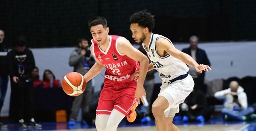 България надигна глава и сломи Армения със силна последна четвърт