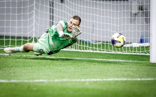 Светльо Вуцов с първо интервю като женен мъж, коментира битката за титлата и наградата за най-добър вратар