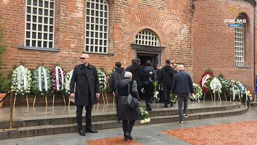 Стотици се преклониха пред паметта на незабравимия Борислав Михайлов