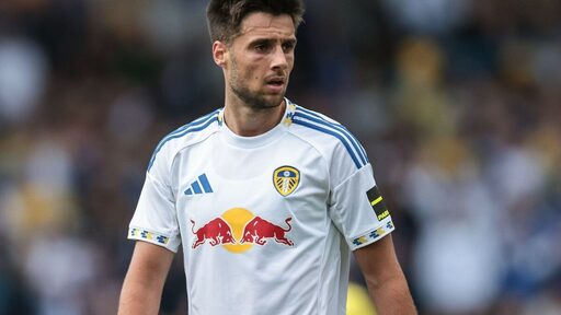 Илия Груев и Лийдс покориха "Олд Трафорд" с успех над Манчестър Юнайтед