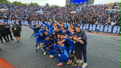 Футболисти и фенове на шампиона Левски празнуват успеха с 2:0 над ЦСКА