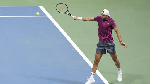 Григор взе първия сет, но отпадна от US Open след обрат на Попирин